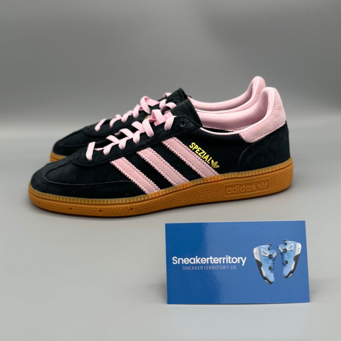 Adidas Handball Spezial Core Black Clear Pink Gum (W)- Sneakerterritory; Sneaker Territory; Handball Spezial Schwarz pink; Handball spezial pink